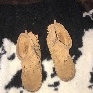 Mocosins booties size 9
